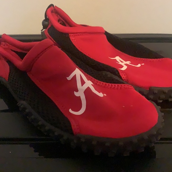 University of Alabama water socks - Picture 3 of 4